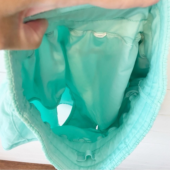 Lululemon | Women’s Tracker Short In Aqua Mint pull on Runner Short Size 4 - Picture 5 of 13